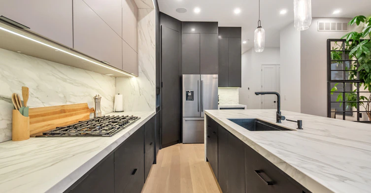 73 Guthrie Avenue, Toronto, ON, M8Y 3L2 - 22