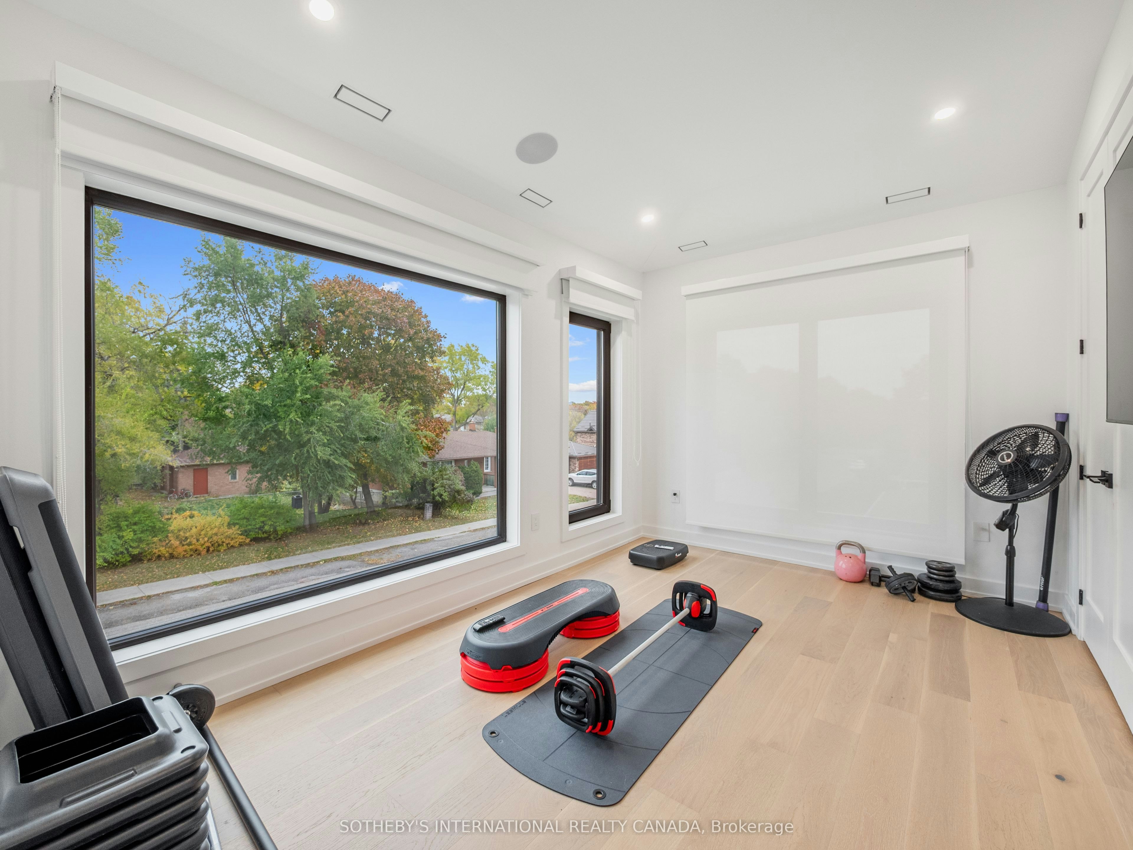 73 Guthrie Avenue, Toronto, ON, M8Y 3L2 - 40