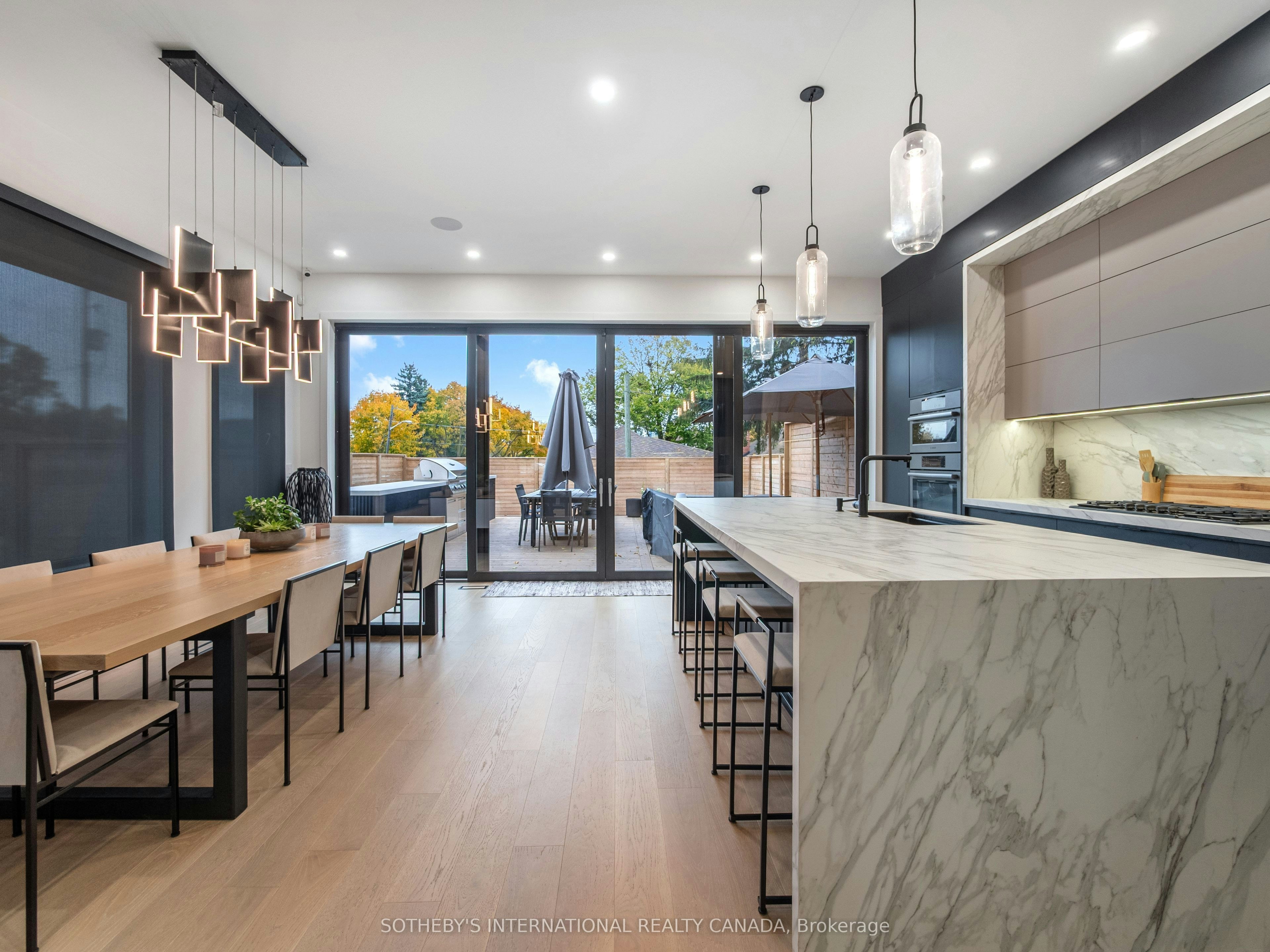 73 Guthrie Avenue, Toronto, ON, M8Y 3L2 - 11