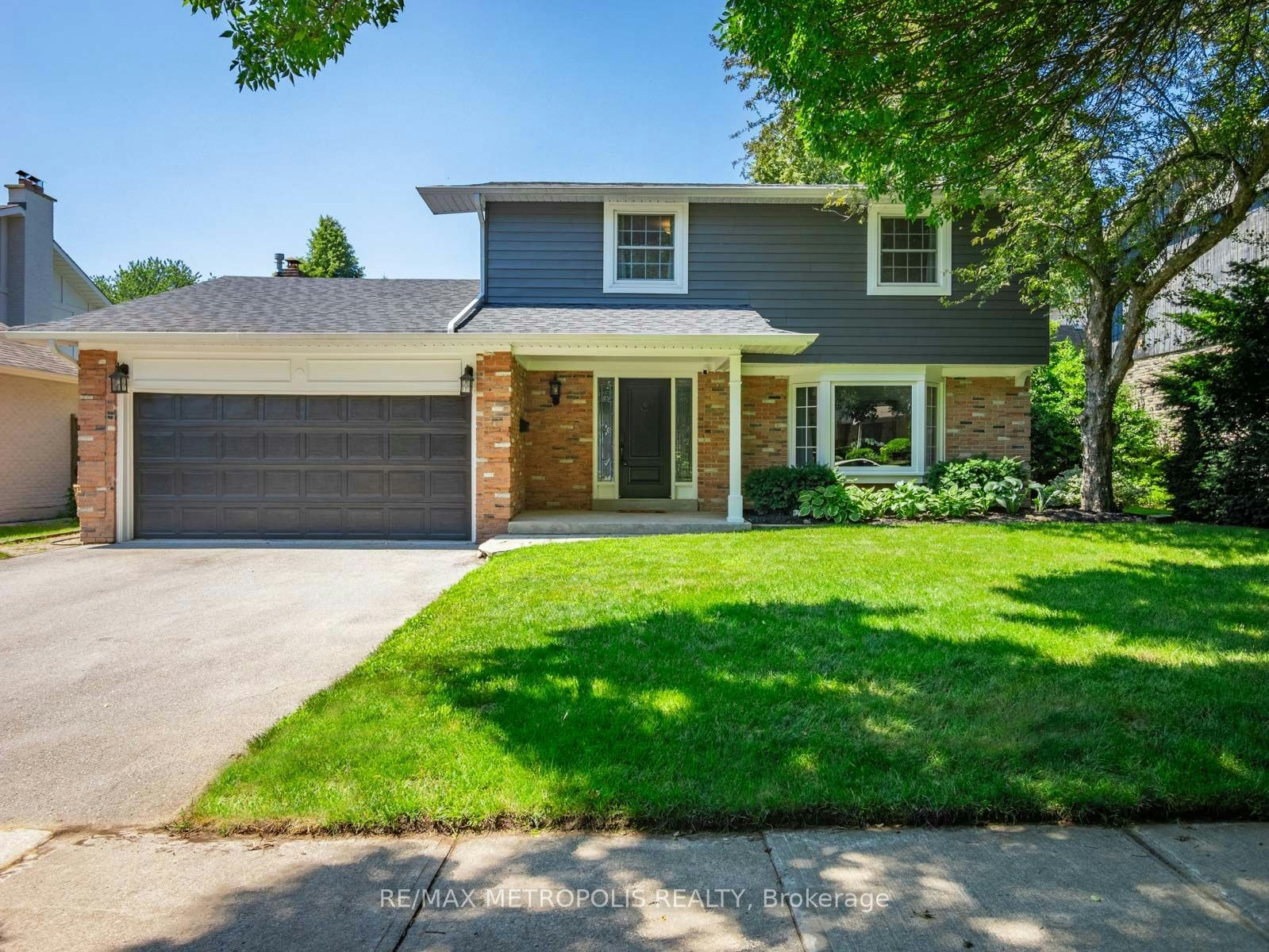 144 All Saints Crescent, Oakville, ON, L6J 5Y8