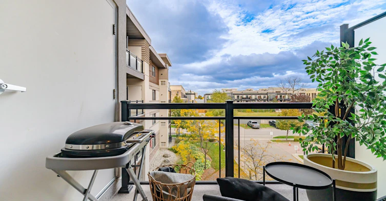 323-128 Garden Drive, Oakville, ON, L6K 2W5 - 33