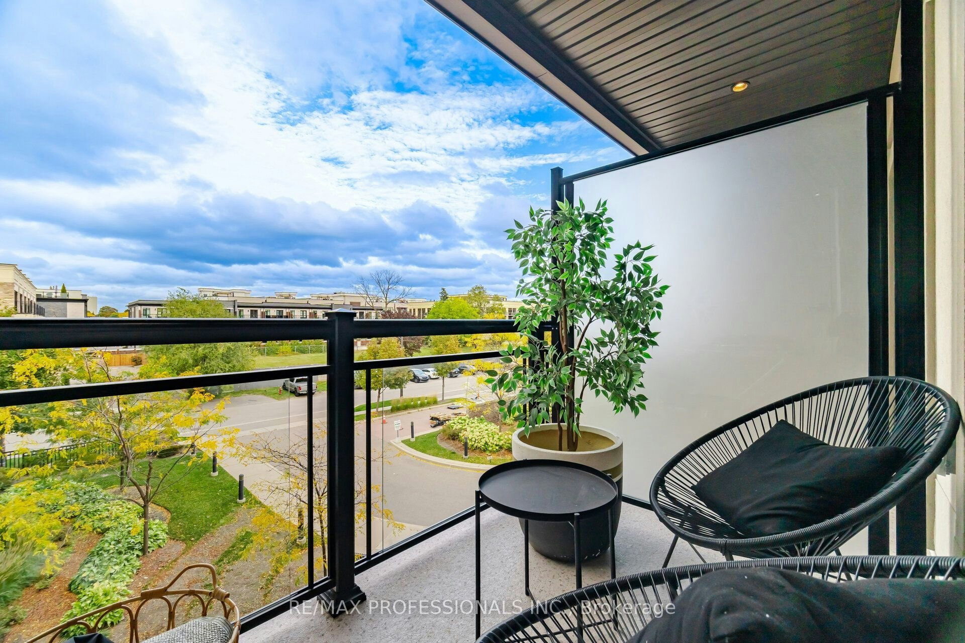 323-128 Garden Drive, Oakville, ON, L6K 2W5 - 34