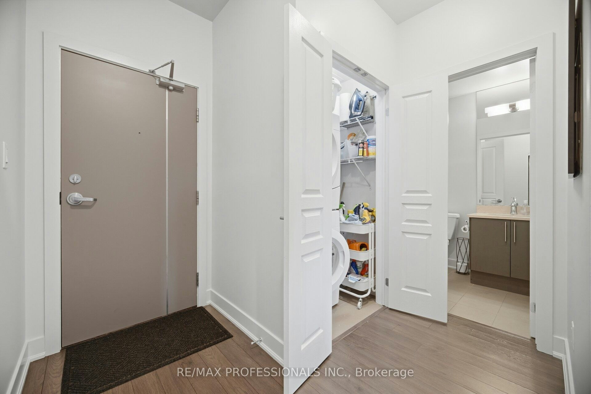 323-128 Garden Drive, Oakville, ON, L6K 2W5 - 32
