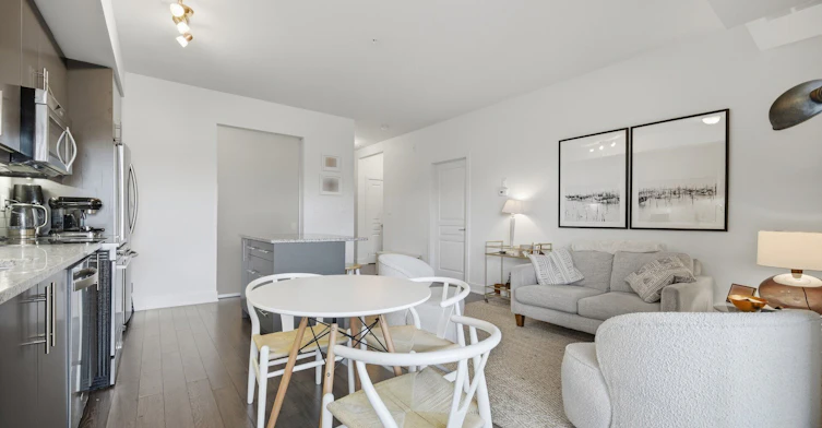 323-128 Garden Drive, Oakville, ON, L6K 2W5 - 16
