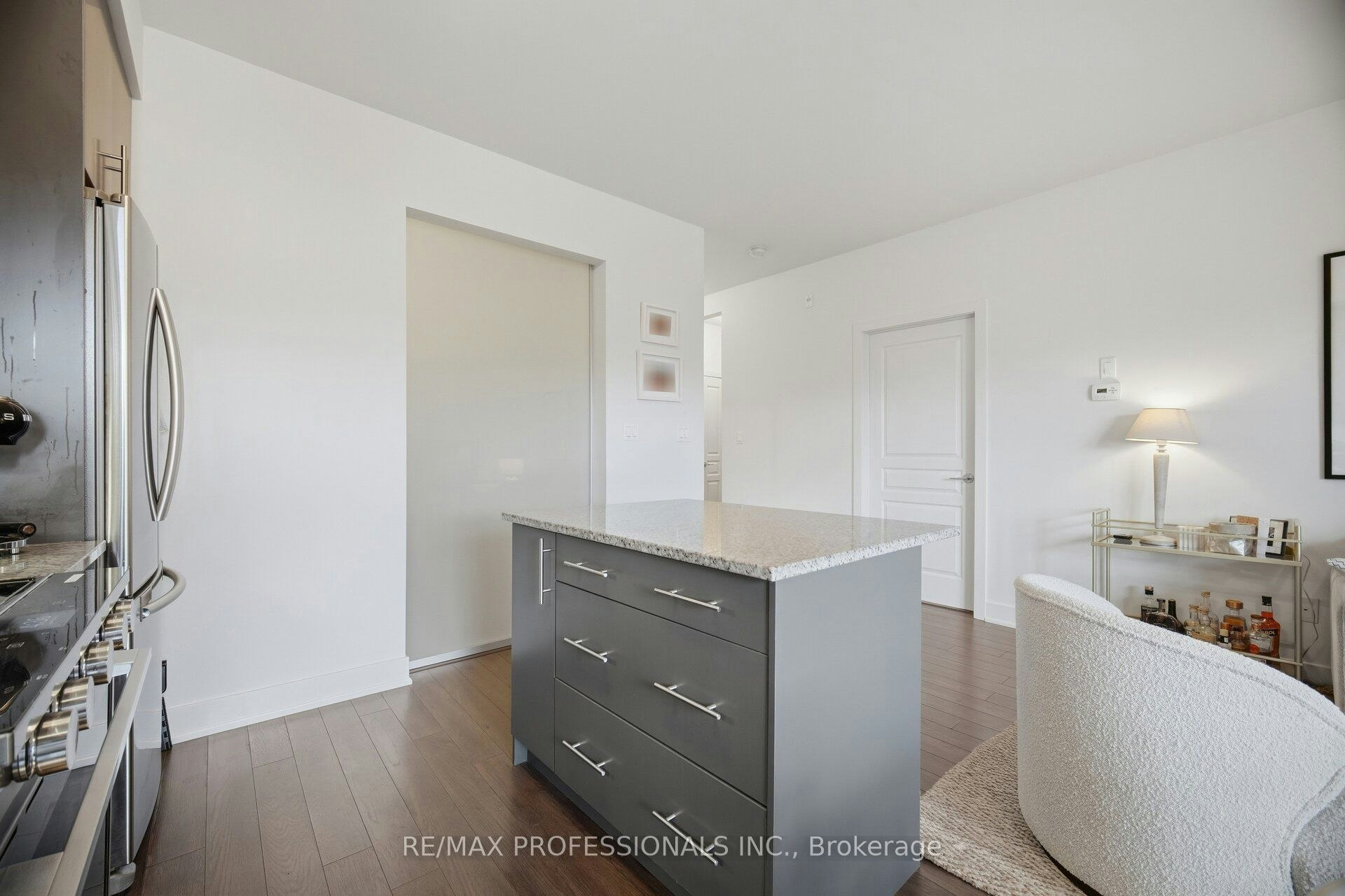 323-128 Garden Drive, Oakville, ON, L6K 2W5 - 23
