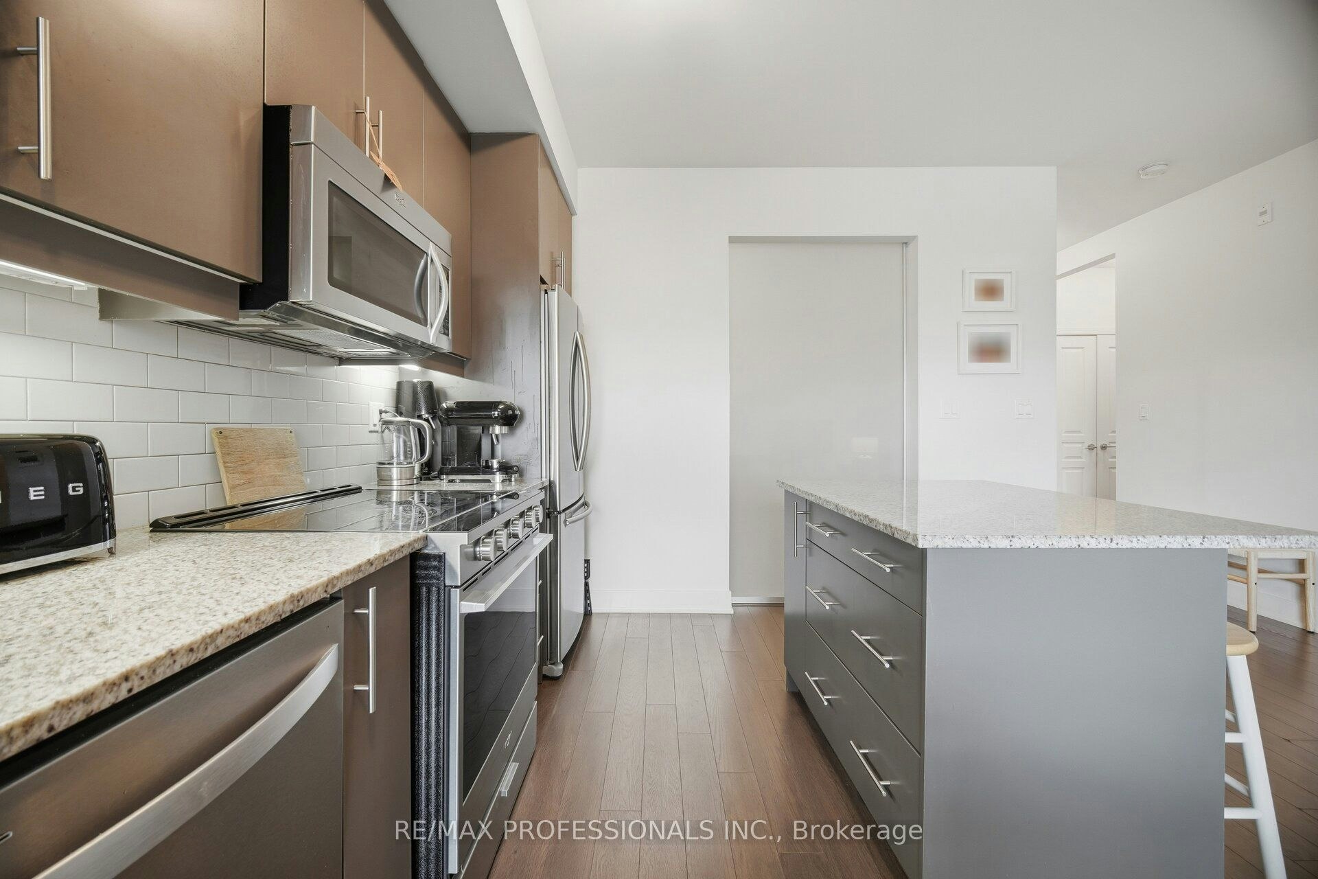 323-128 Garden Drive, Oakville, ON, L6K 2W5 - 21