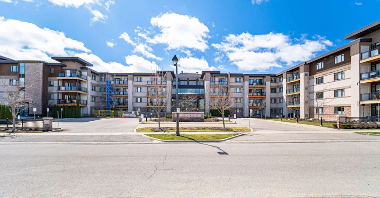 323-128 Garden Drive, Oakville, ON, L6K 2W5