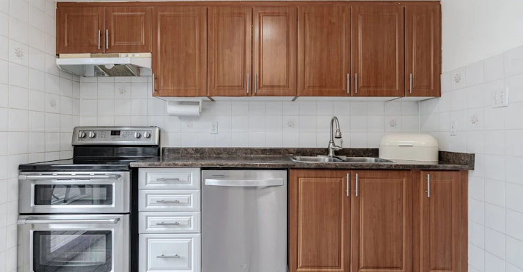 39 Courtleigh Square, Brampton, ON, L6Z 1J2 - 7