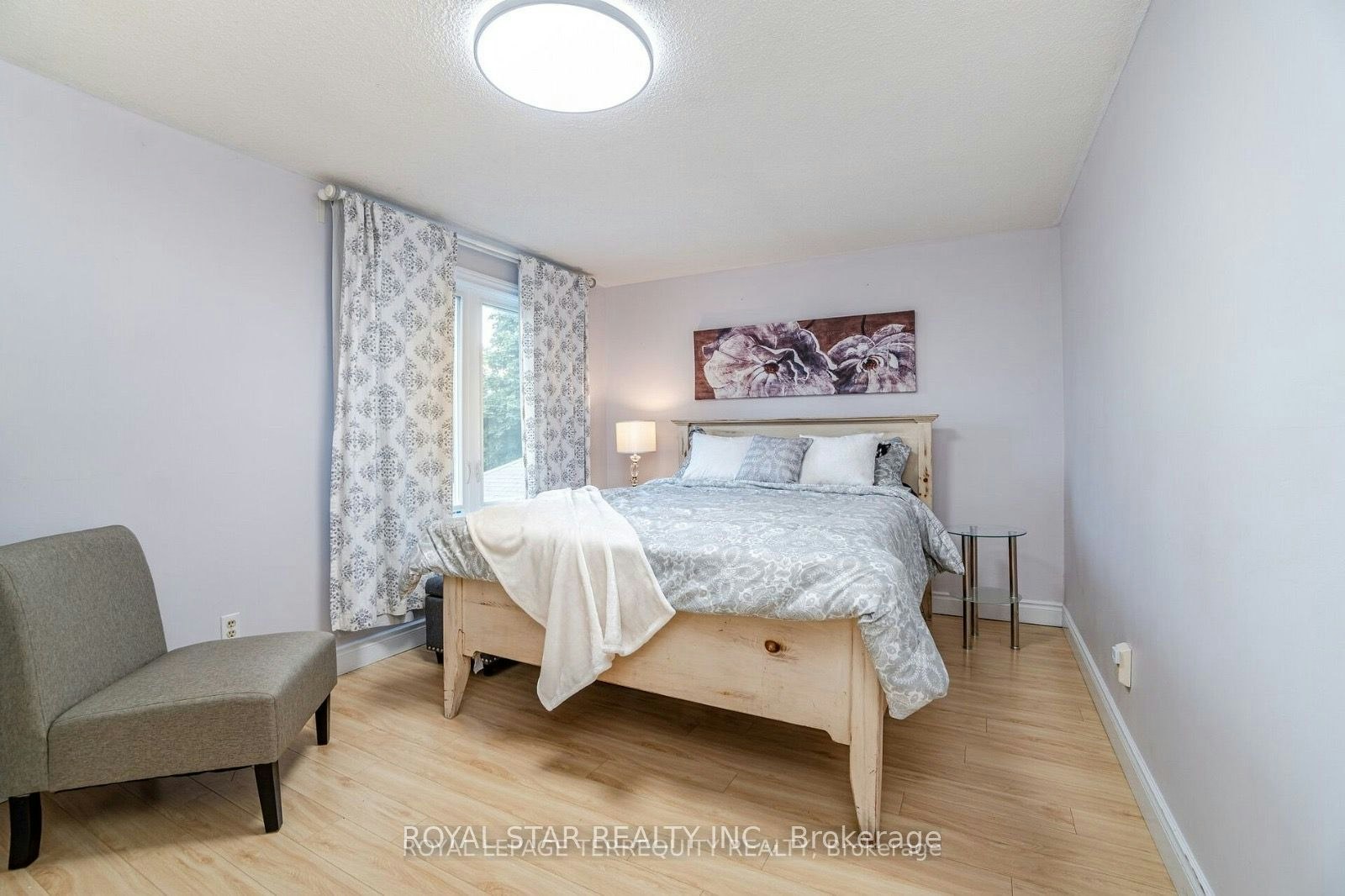 39 Courtleigh Square, Brampton, ON, L6Z 1J2 - 2