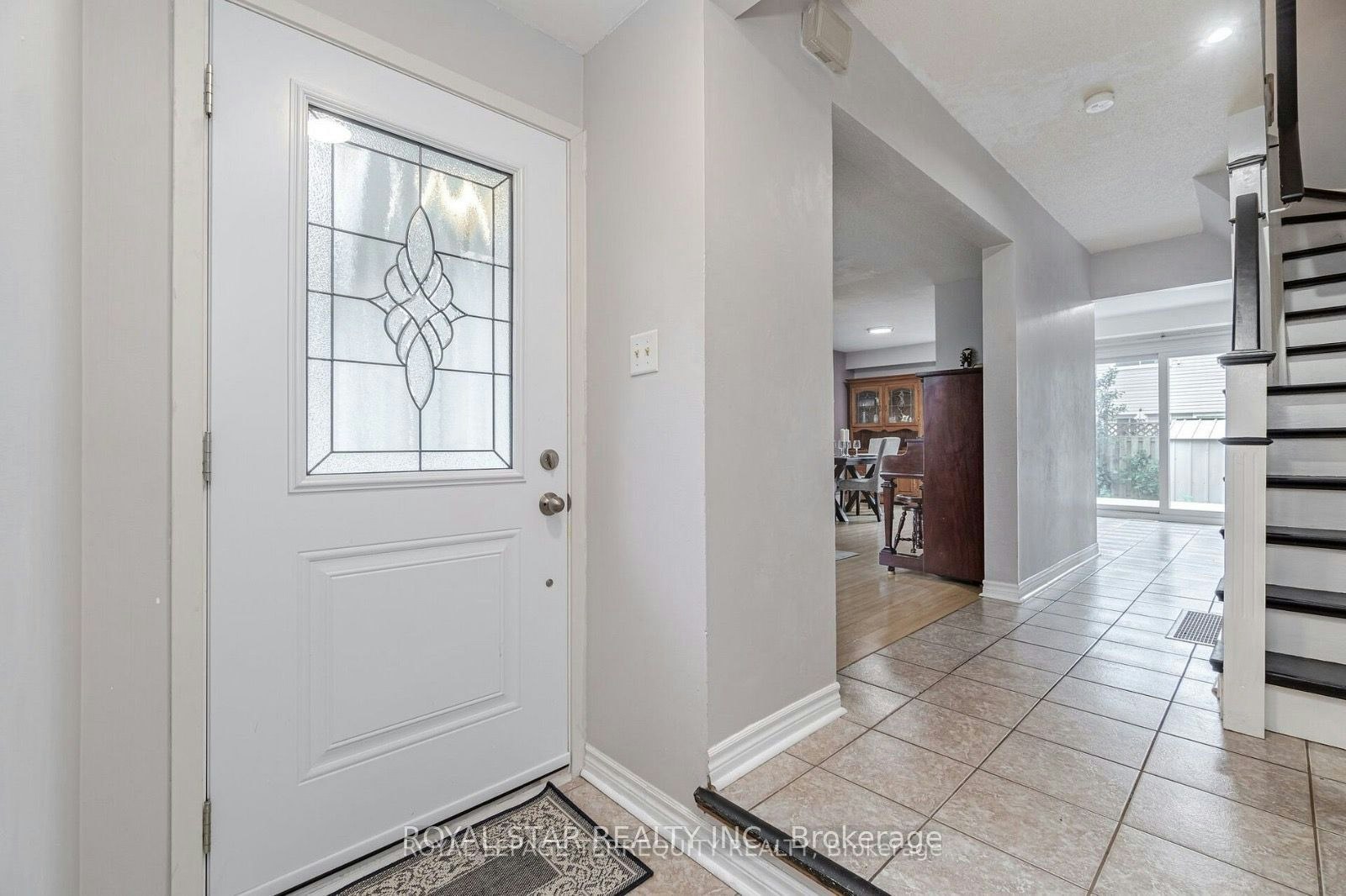 39 Courtleigh Square, Brampton, ON, L6Z 1J2 - 8