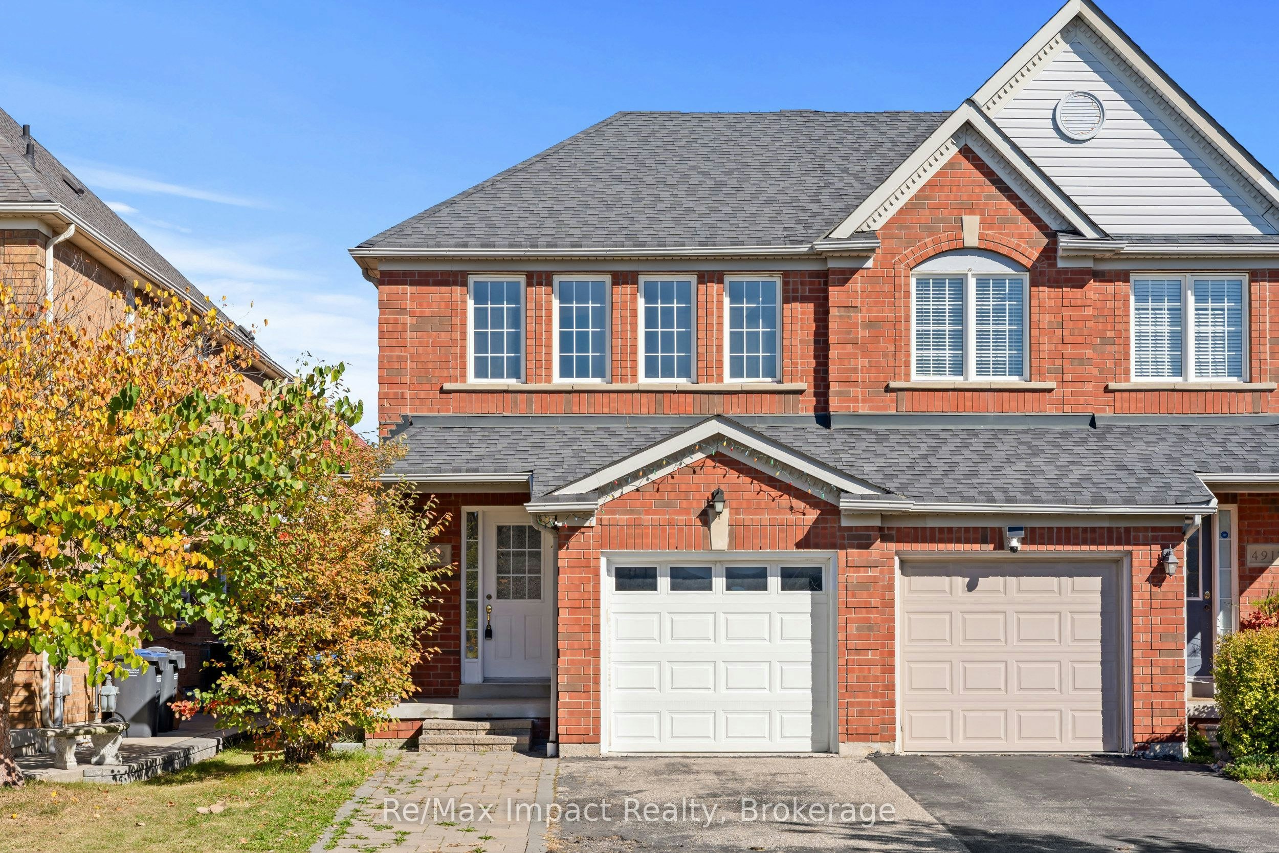 4919 Southampton Drive, Mississauga, ON, L5M 7P9