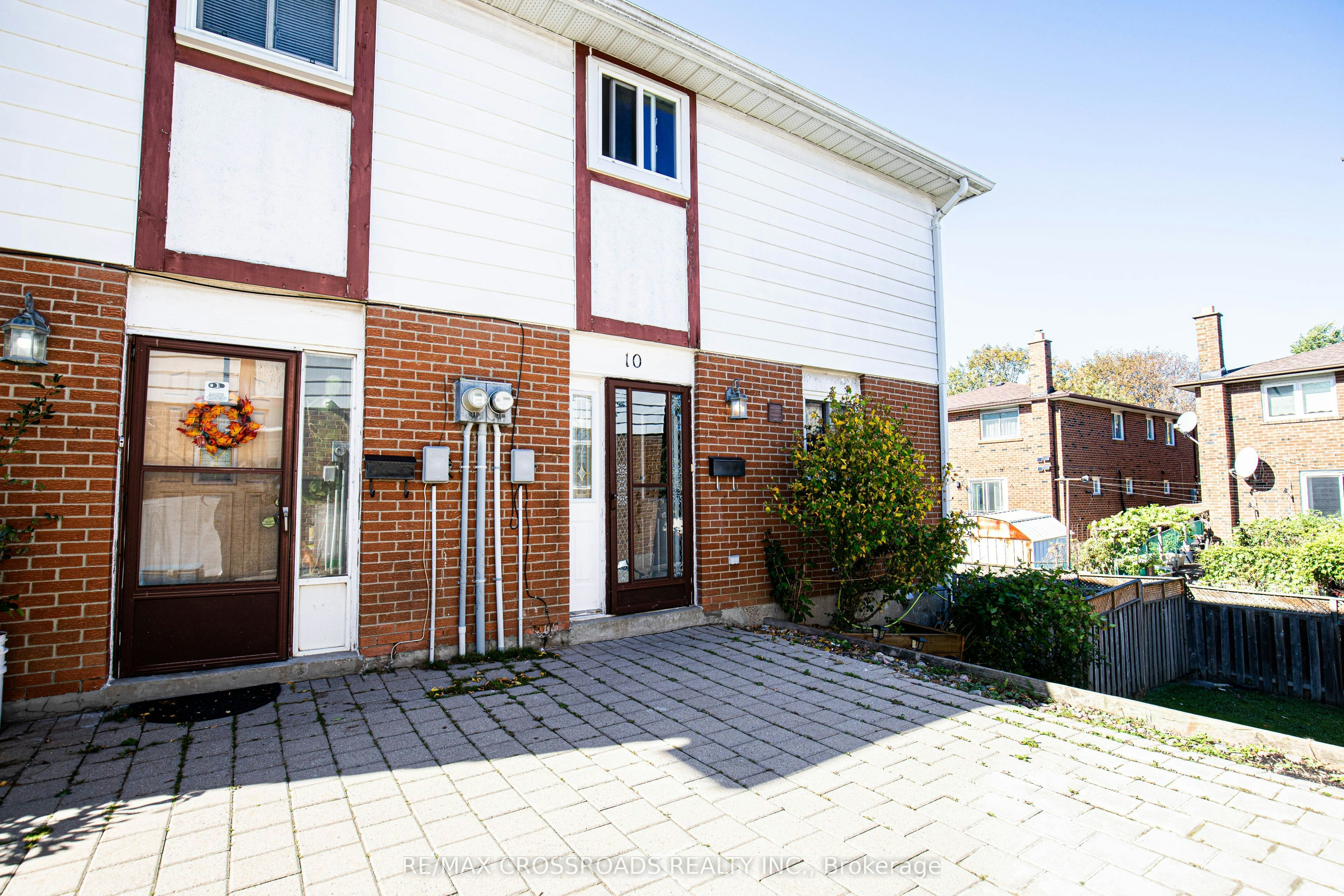 23-10 Bur Oak Way, Toronto, ON, M3L 2G4