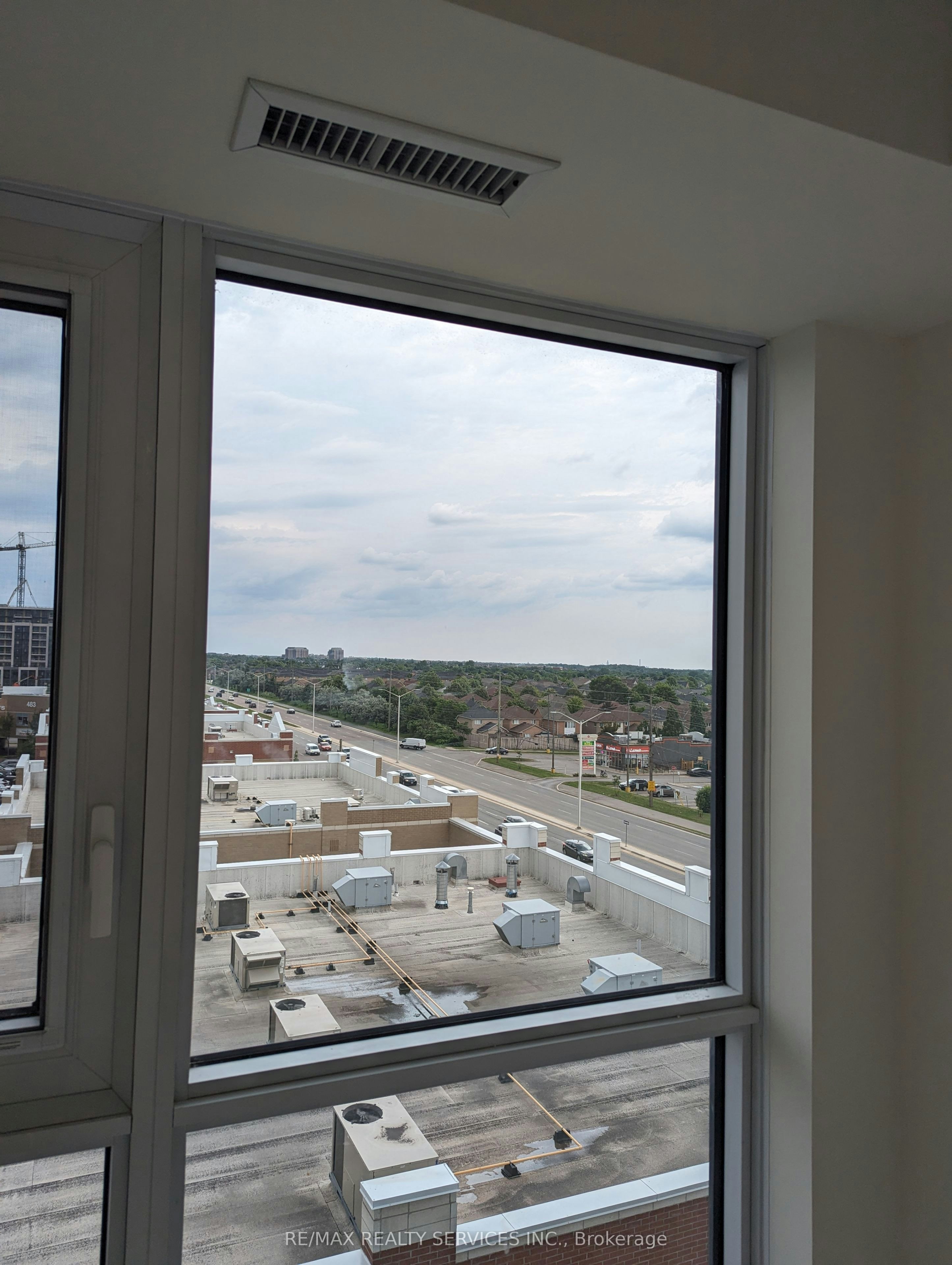 516-509 Dundas Street W, Oakville, ON, L6M 5P4 - 7