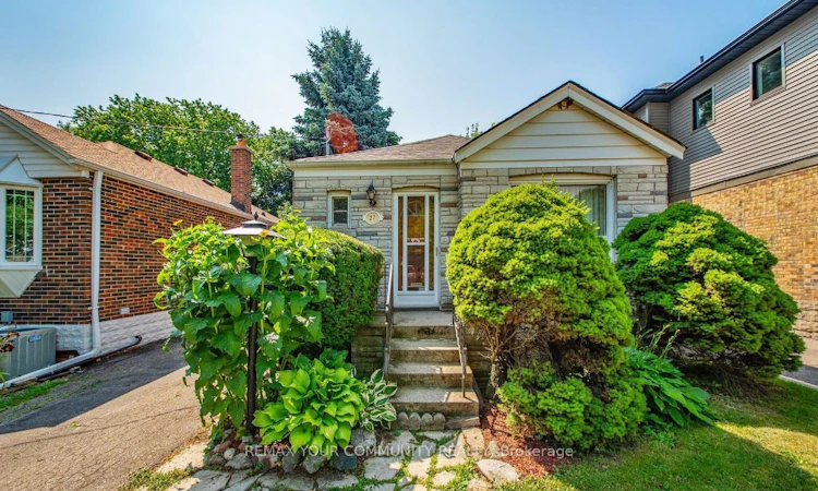 27 Struthers Street