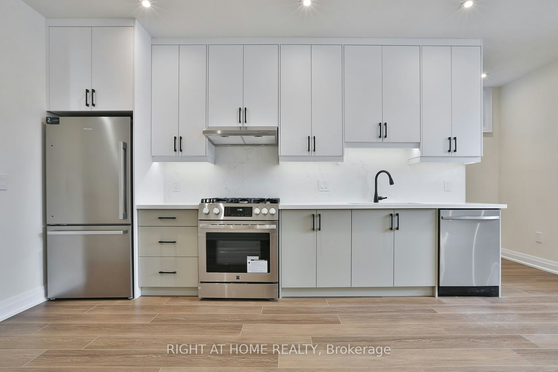 2-39 Fifteenth Street, Toronto, ON, M8V 3J3 - 3