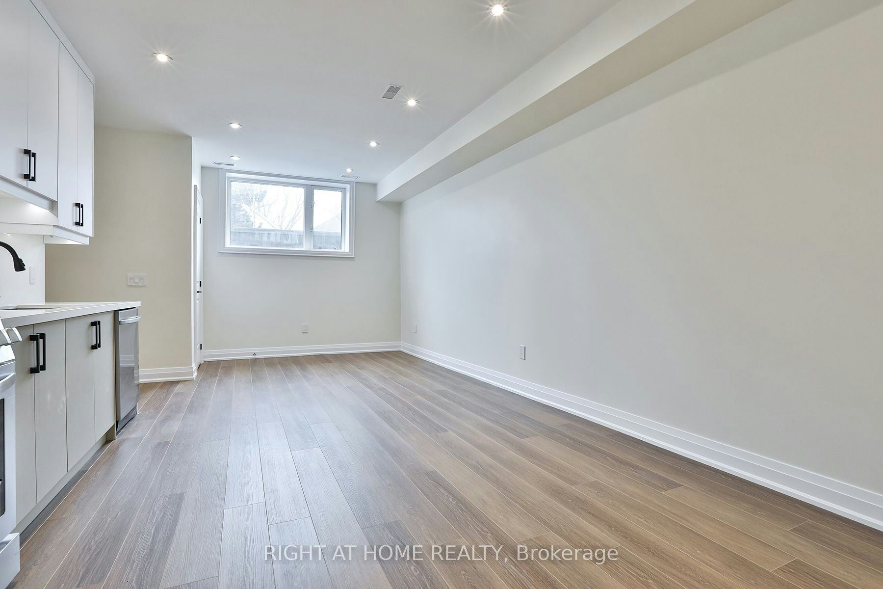 2-39 Fifteenth Street, Toronto, ON, M8V 3J3 - 7