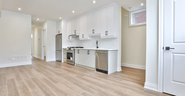 2-39 Fifteenth Street, Toronto, ON, M8V 3J3 - 5