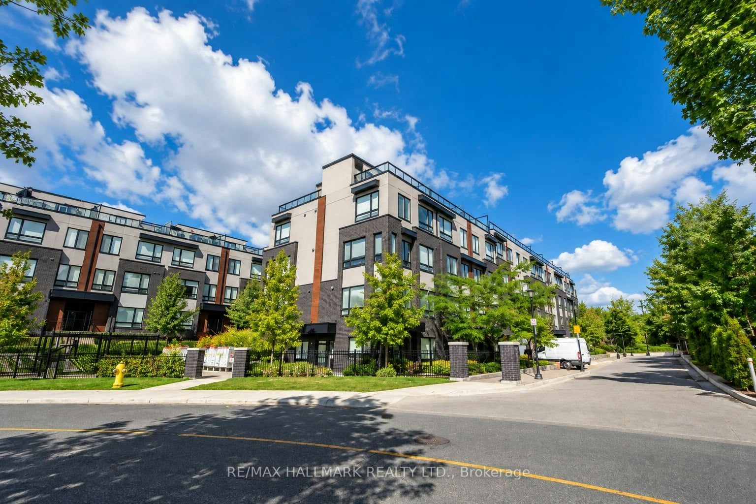 315 D-1100 Briar Hill Avenue, Toronto, ON, M6B 0A9