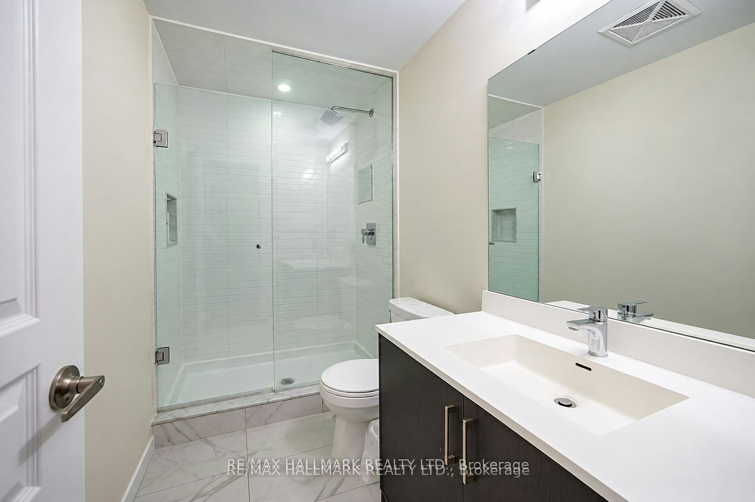 315 D-1100 Briar Hill Avenue, Toronto, ON, M6B 0A9 - 9