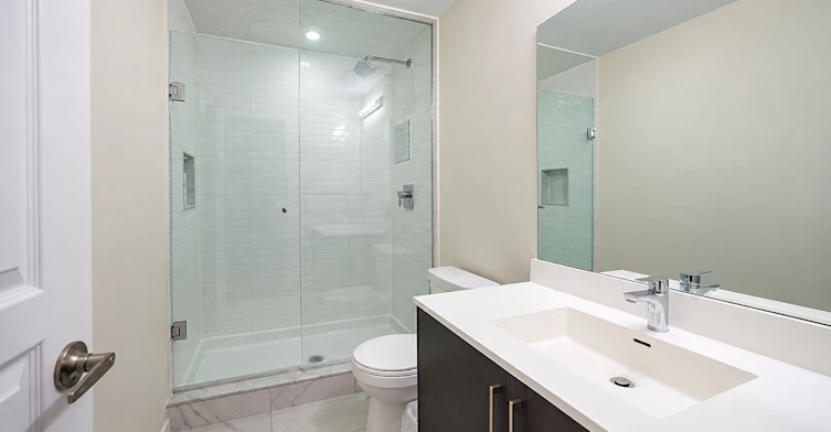 315 D-1100 Briar Hill Avenue, Toronto, ON, M6B 0A9 - 9