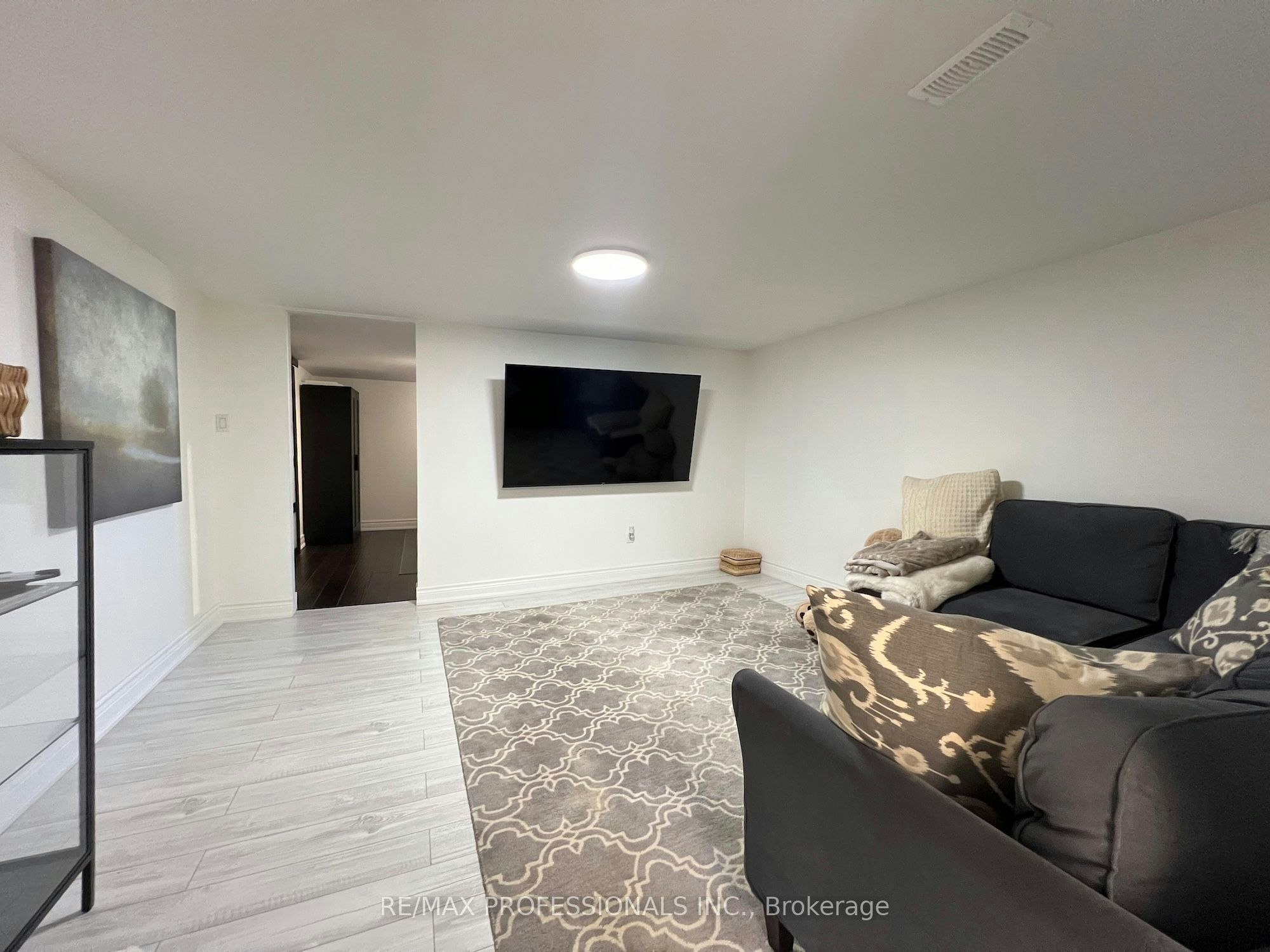 2504 Donnavale Drive, Mississauga, ON, L5A 2N1 - 30