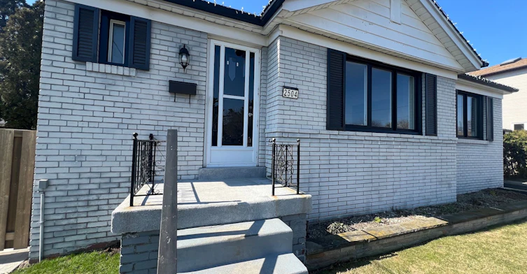2504 Donnavale Drive, Mississauga, ON, L5A 2N1 - 3