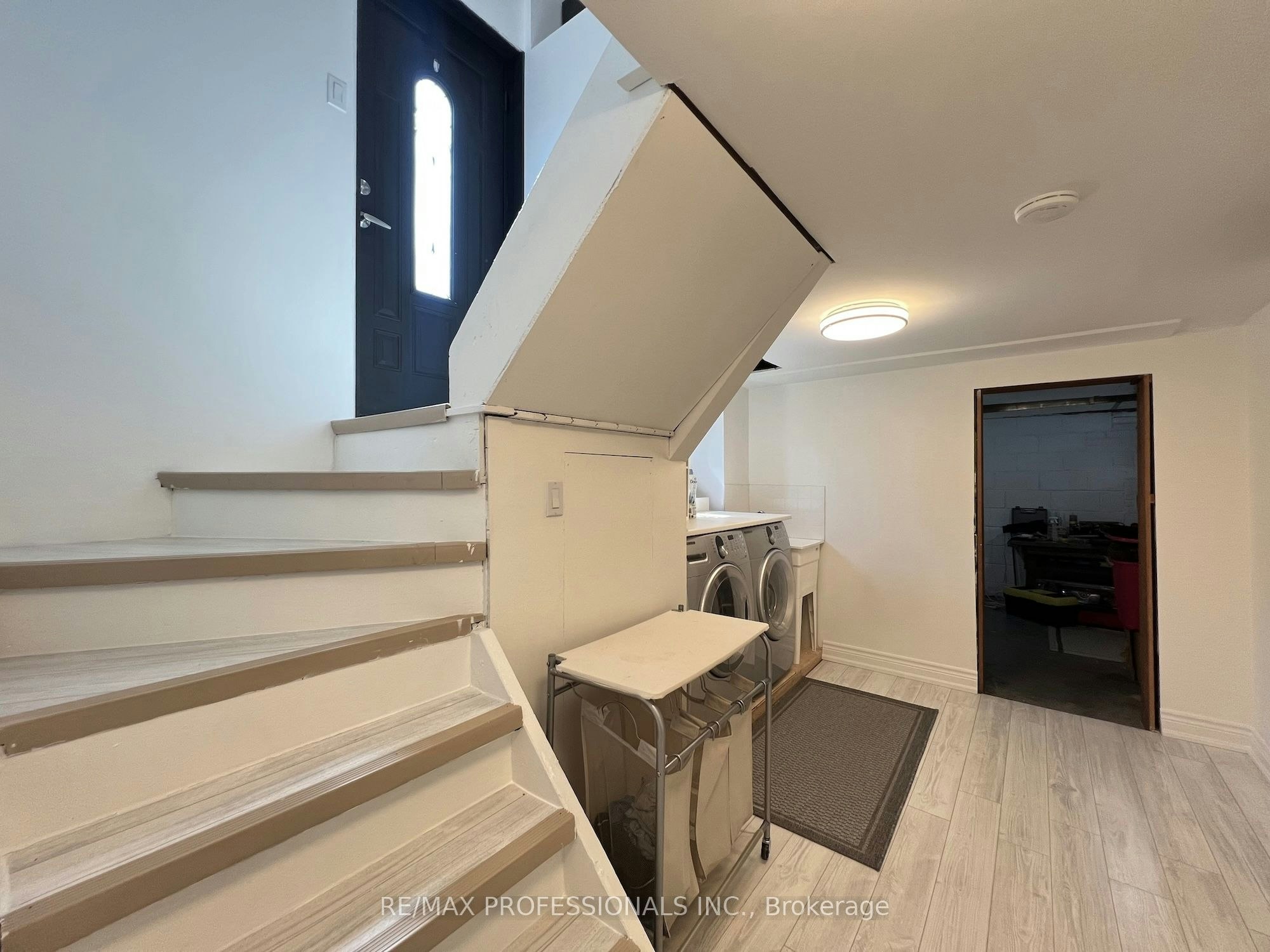 2504 Donnavale Drive, Mississauga, ON, L5A 2N1 - 29