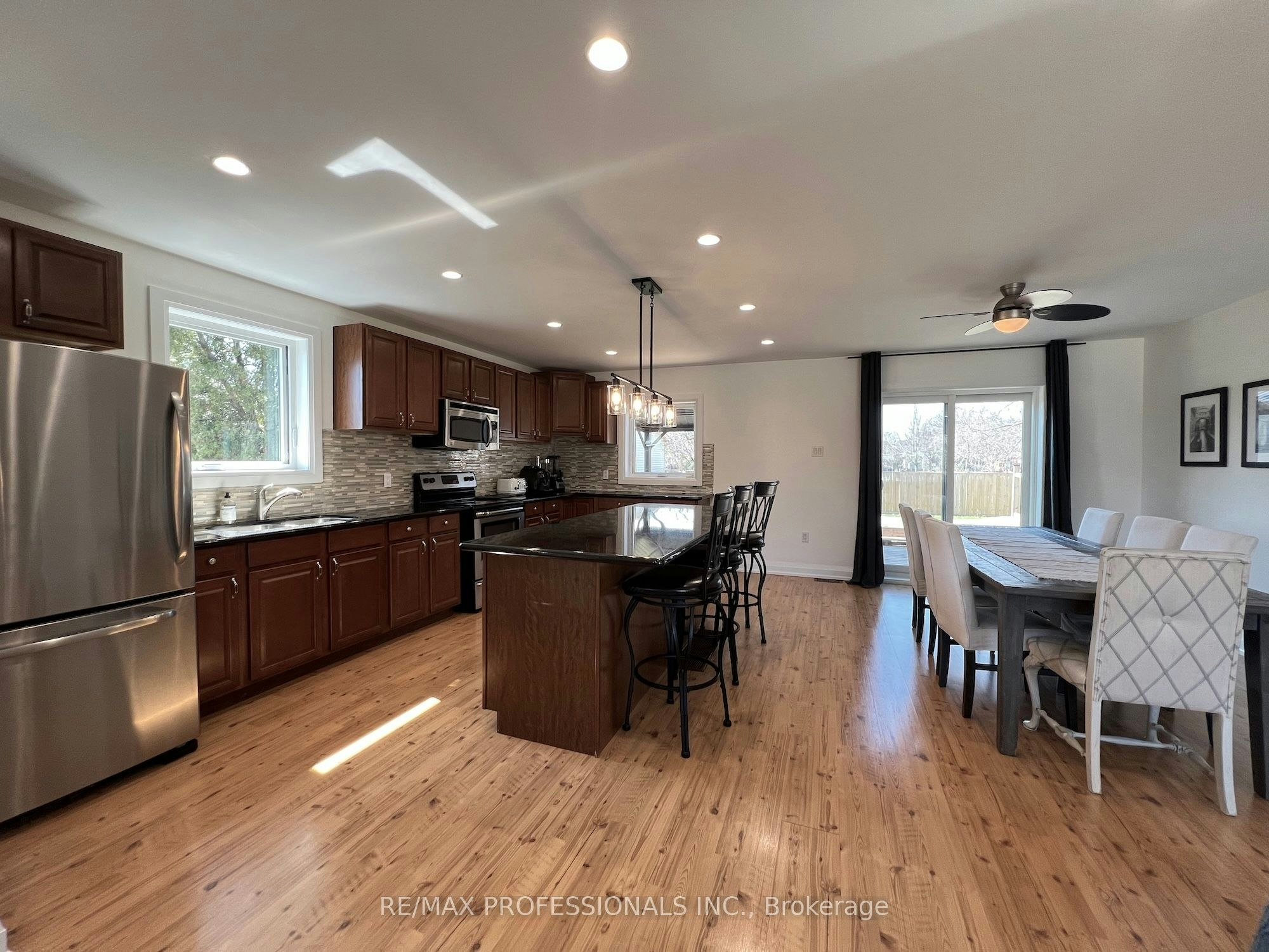 2504 Donnavale Drive, Mississauga, ON, L5A 2N1 - 12