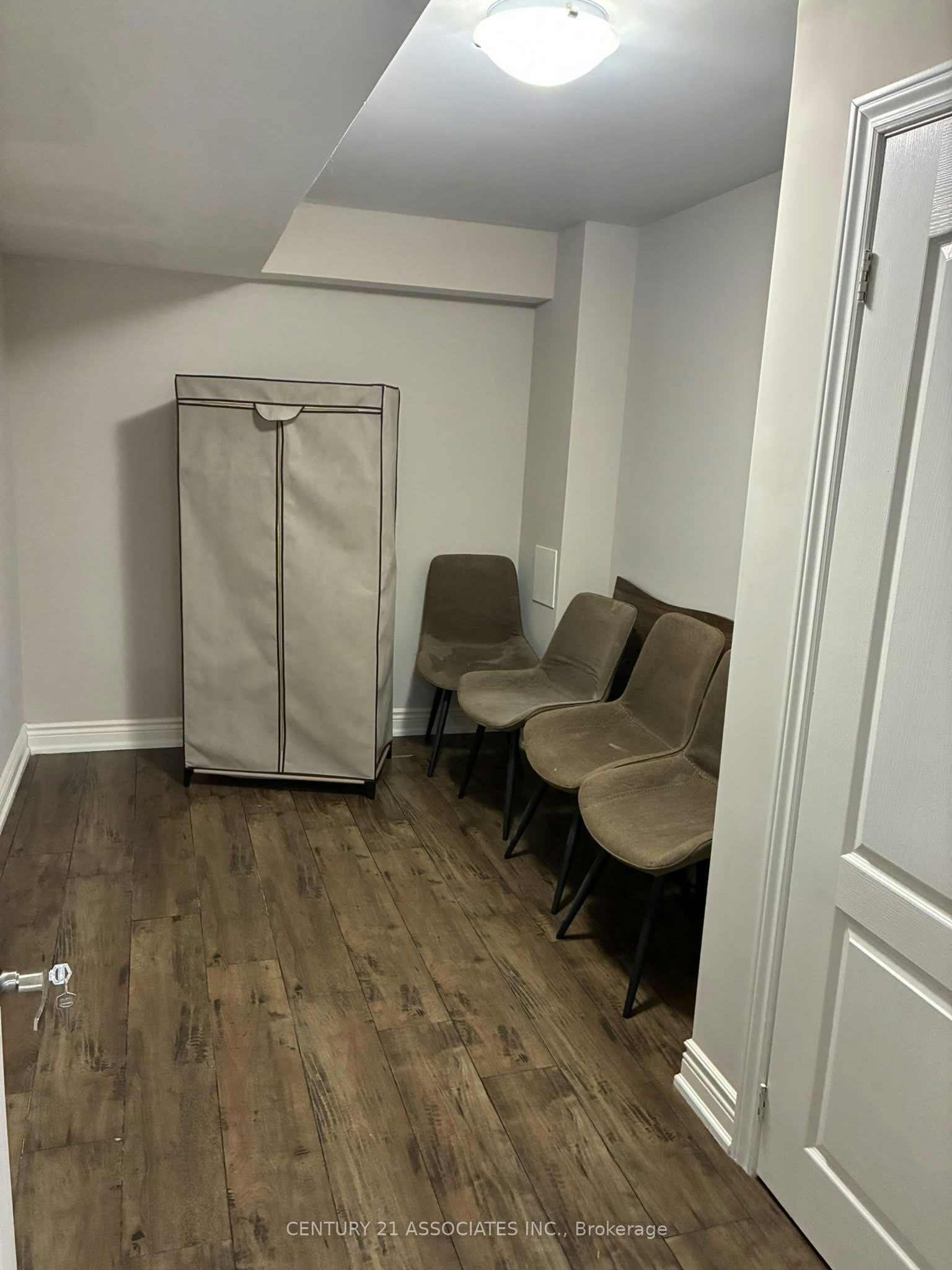 Basement-998 Vickerman Way, Milton, ON, L9T 0J6 - 17