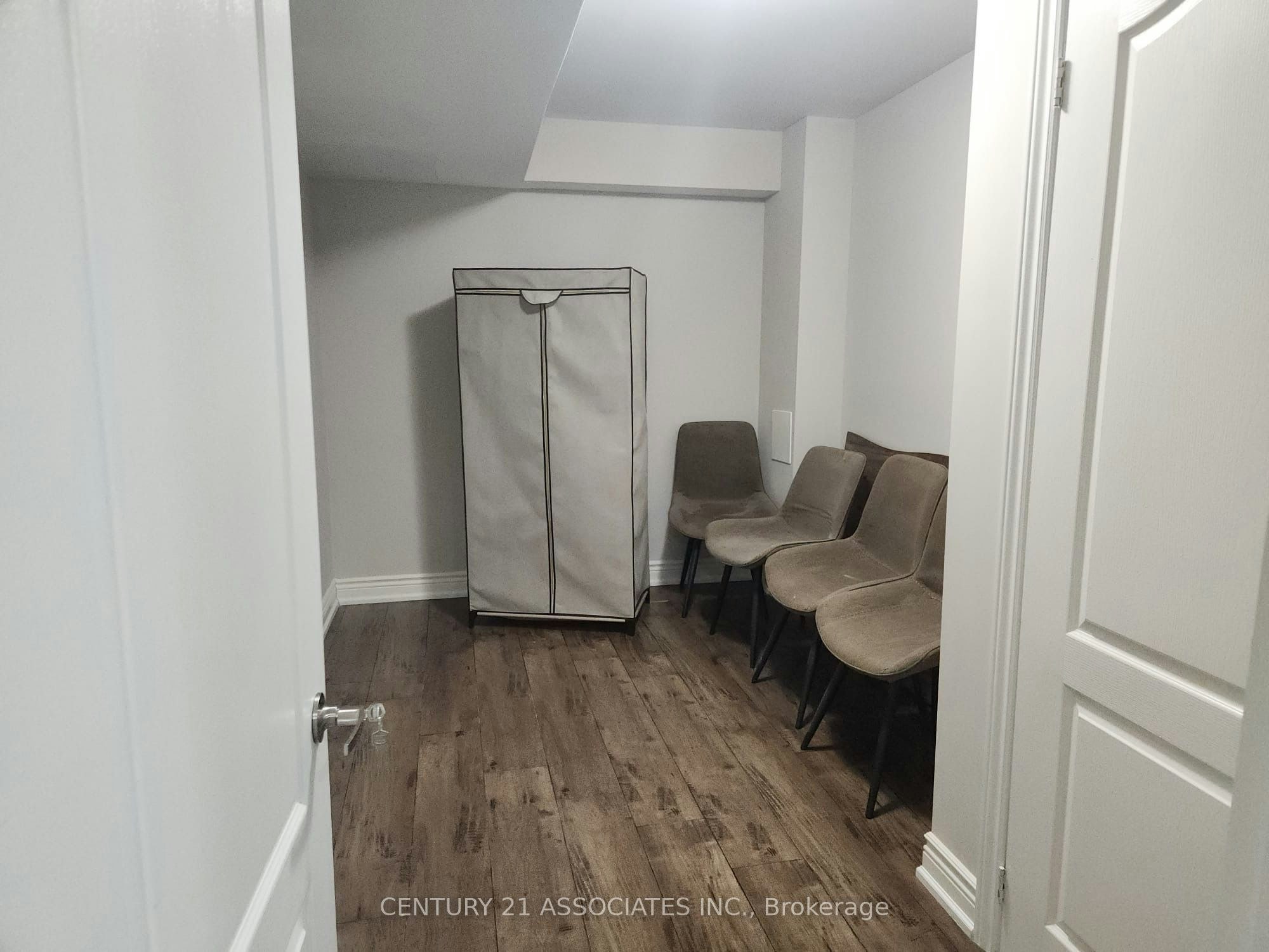 Basement-998 Vickerman Way, Milton, ON, L9T 0J6 - 16