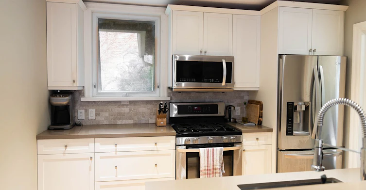 82 Ellis Park Road, Toronto, ON, M6S 2V5 - 11