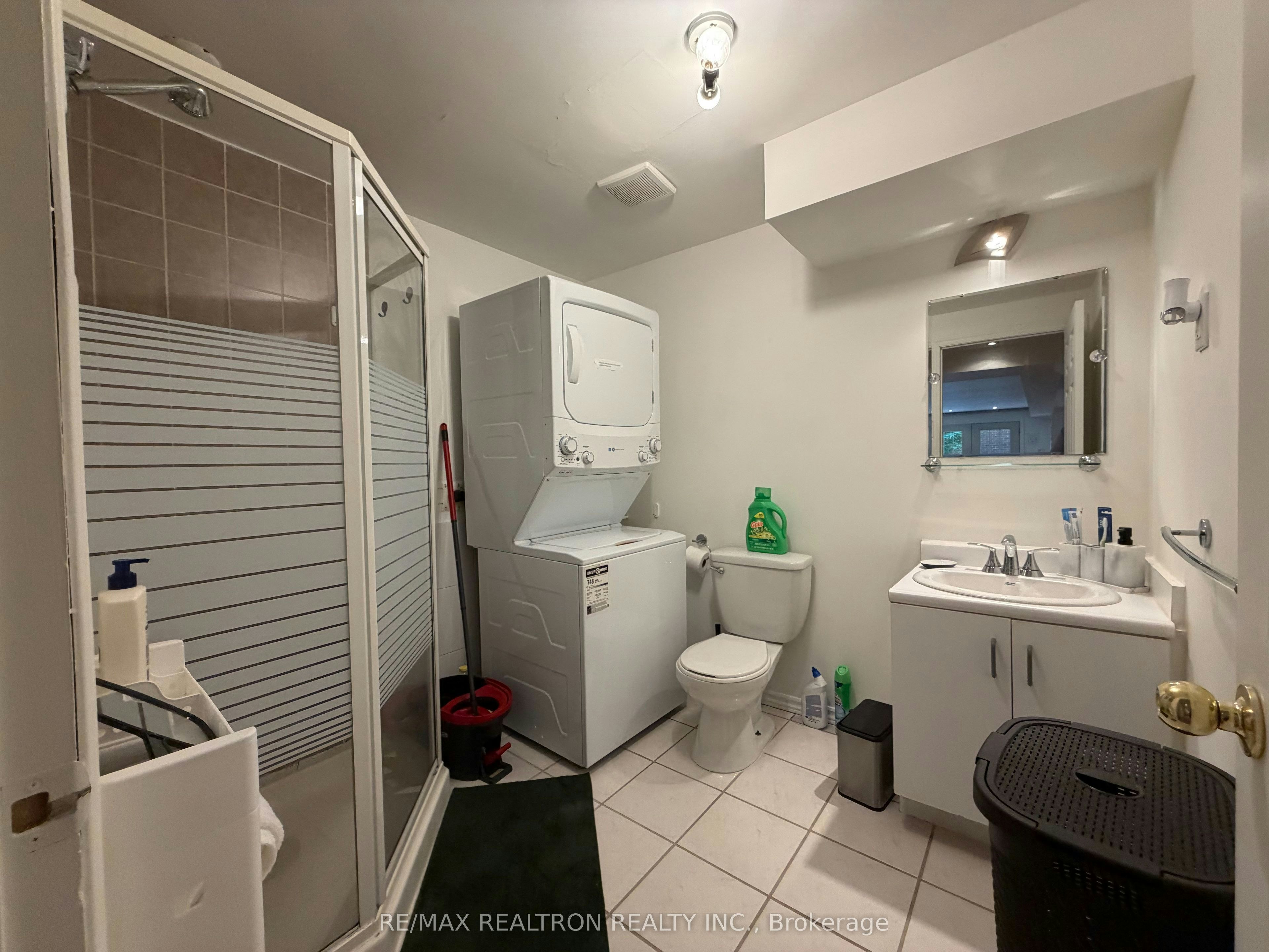BSMT-976 Cristina Court, Mississauga, ON, L5J 4S1 - 2