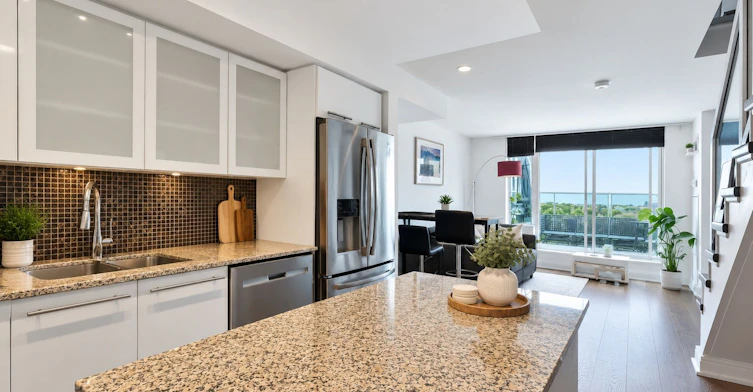 917-1040 The Queensway N/A, Toronto, ON, M8T 0A7 - 2