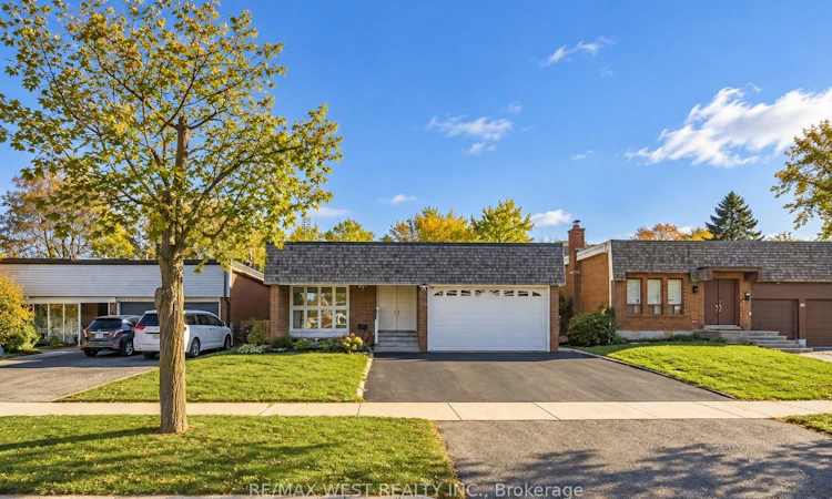 42 Masseygrove Crescent