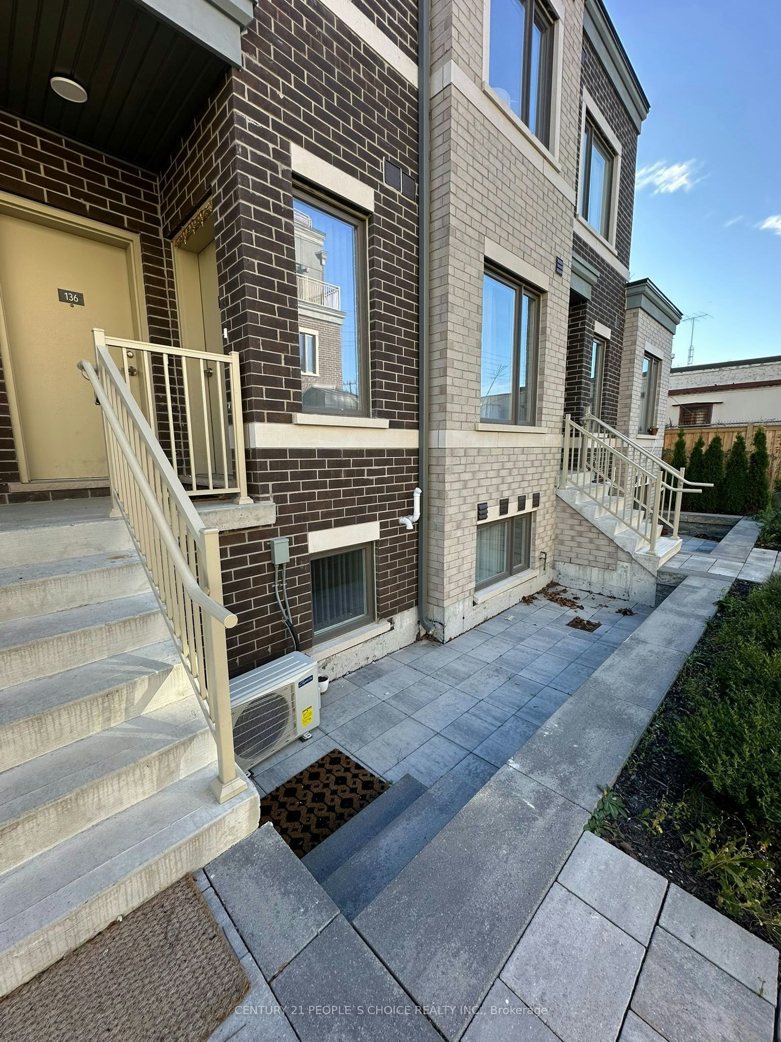 137-40 William Jackson Way, Toronto, ON, M8V 0J7 - 2