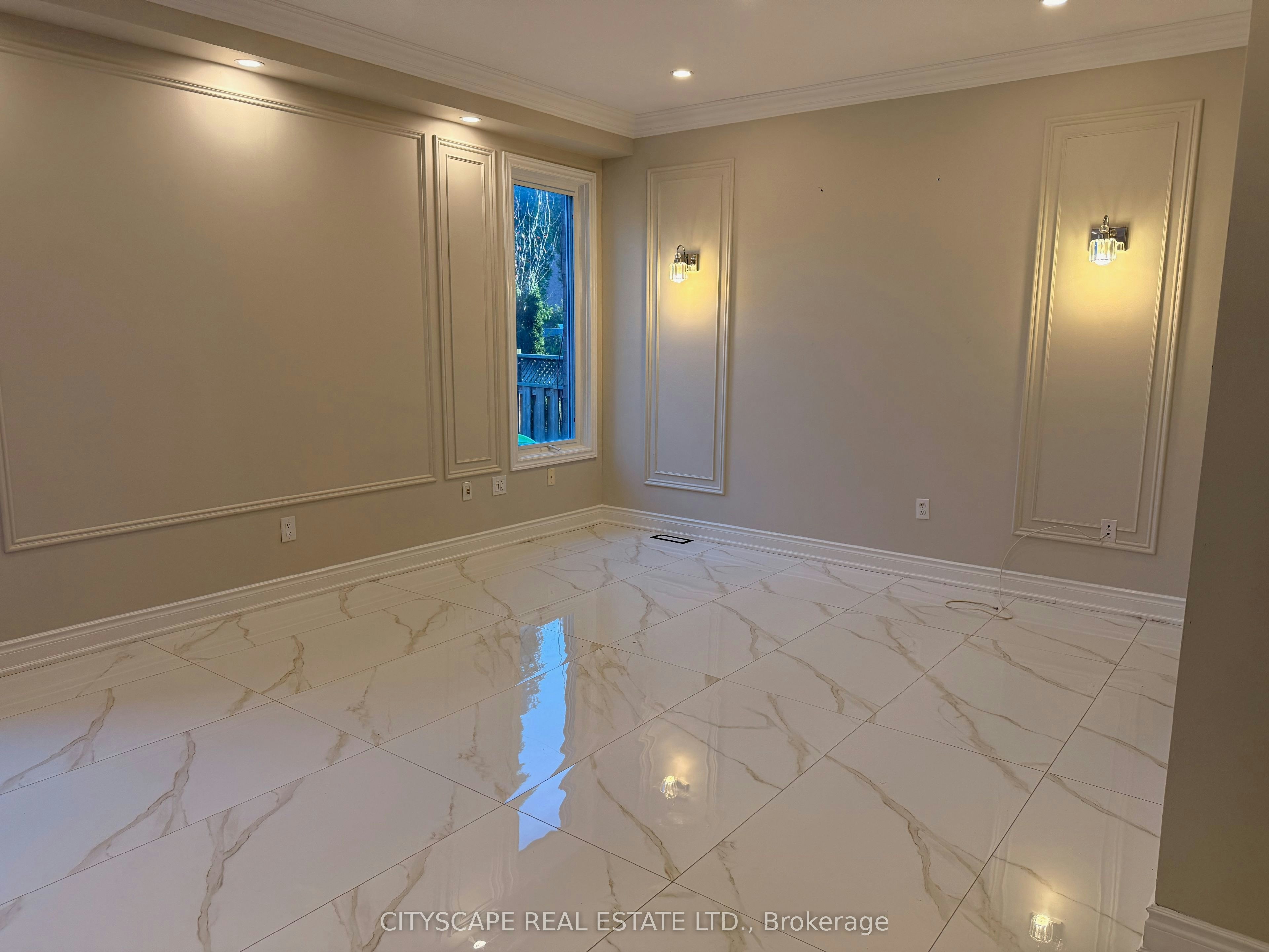 3232 Escada Drive, Mississauga, ON, L5M 7V5 - 7