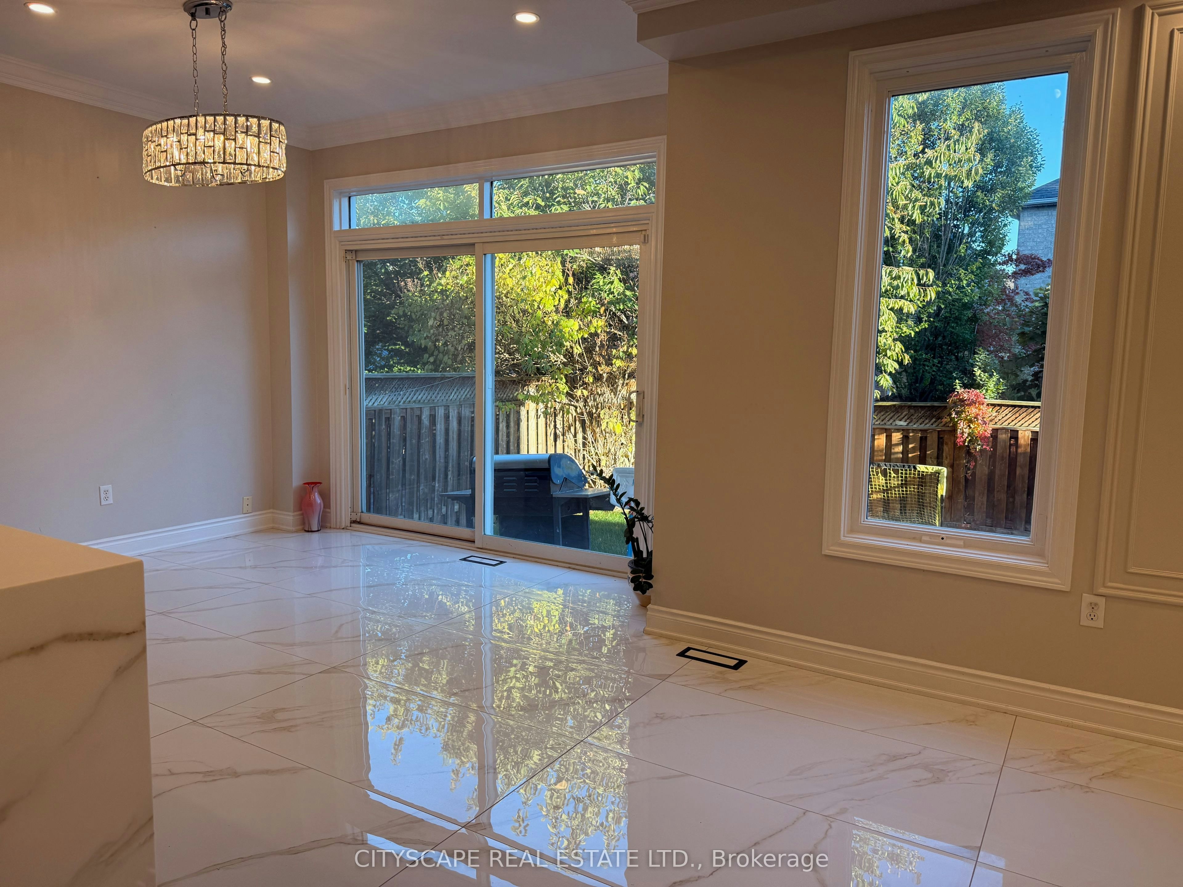 3232 Escada Drive, Mississauga, ON, L5M 7V5 - 13