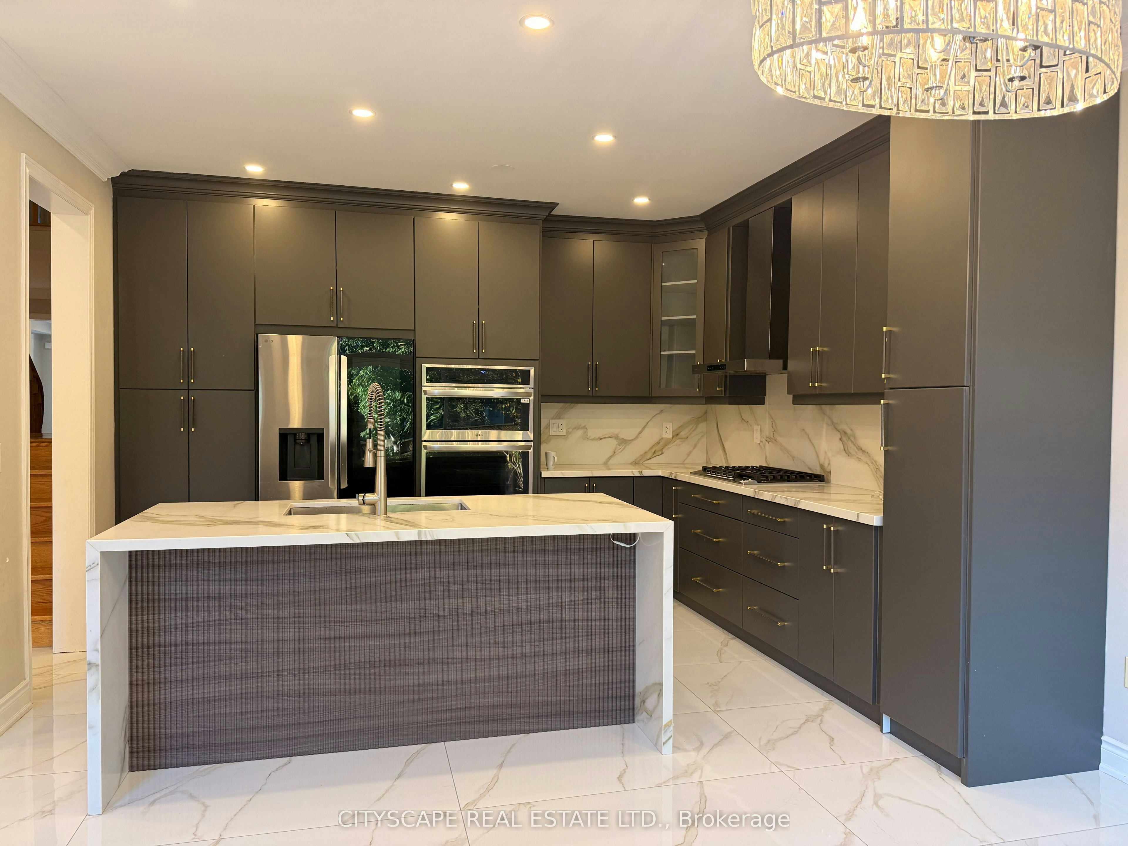 3232 Escada Drive, Mississauga, ON, L5M 7V5 - 9