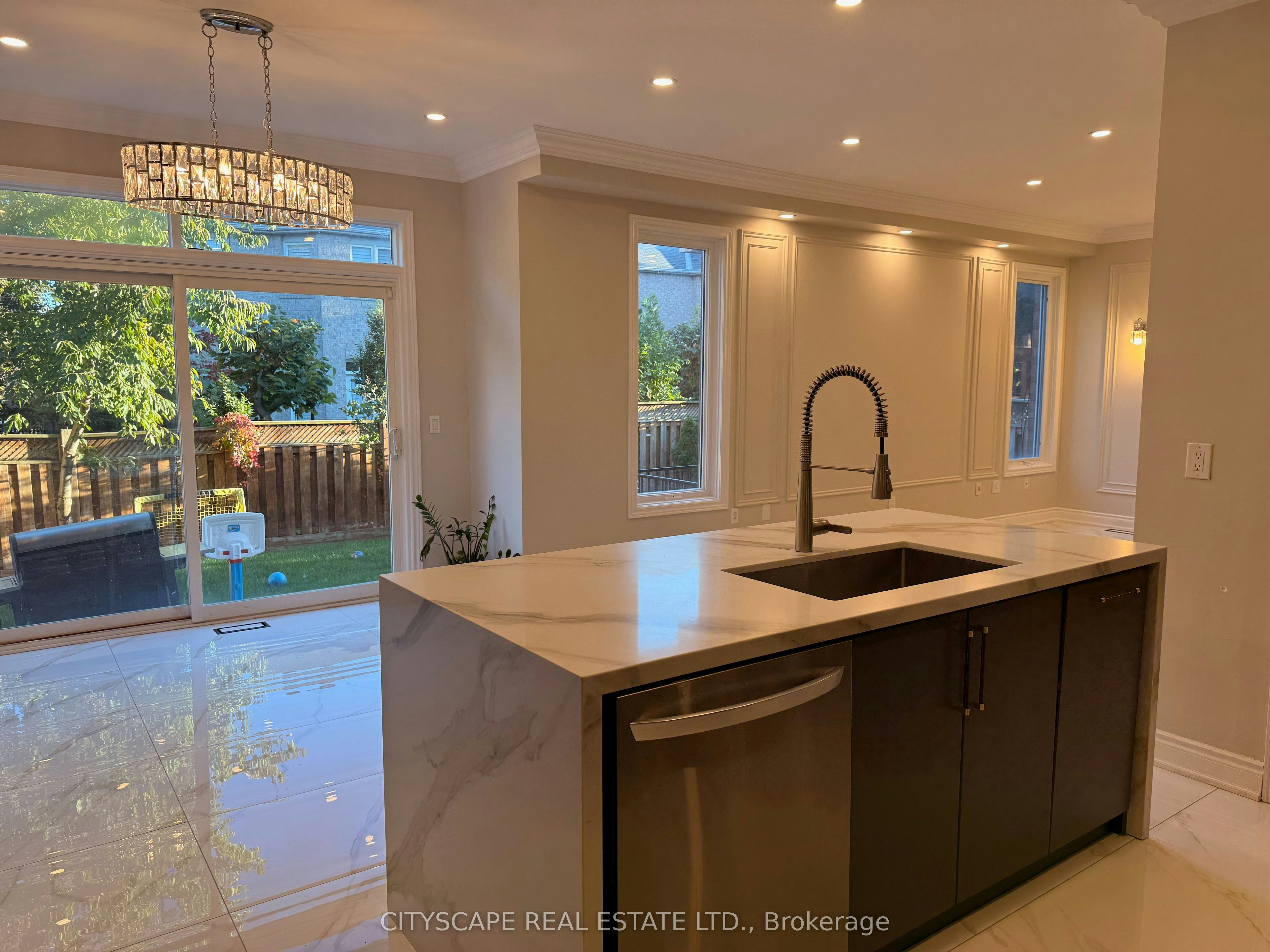 3232 Escada Drive, Mississauga, ON, L5M 7V5 - 12