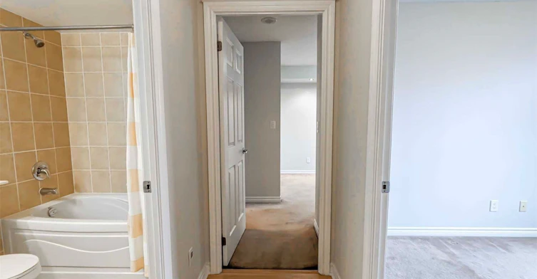 2326-3888 Duke Of York Boulevard, Mississauga, ON, L5B 4P5 - 5