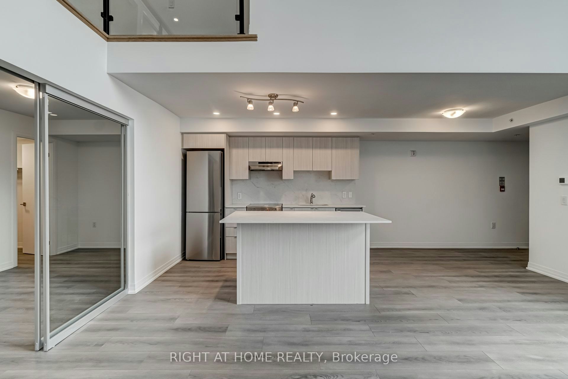 105-408 Brown's Line, Toronto, ON, M8W 3T8 - 8