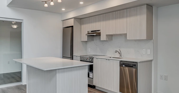 105-408 Brown's Line, Toronto, ON, M8W 3T8 - 12