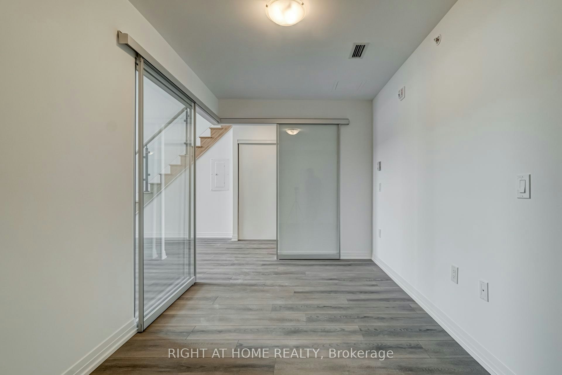 105-408 Brown's Line, Toronto, ON, M8W 3T8 - 14