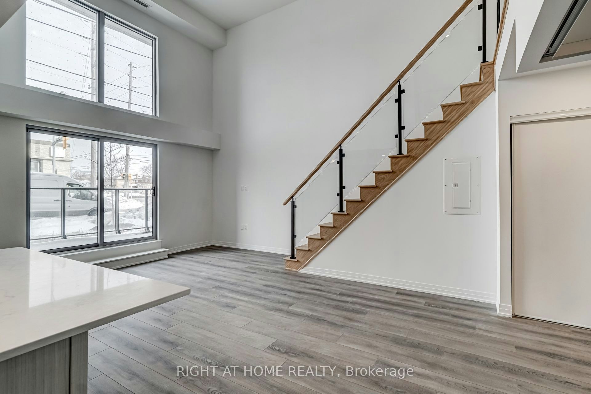 105-408 Brown's Line, Toronto, ON, M8W 3T8 - 4