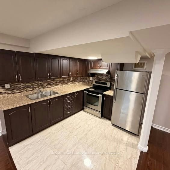44 Perkins Drive, Brampton, ON, L7A 3V6 - 5