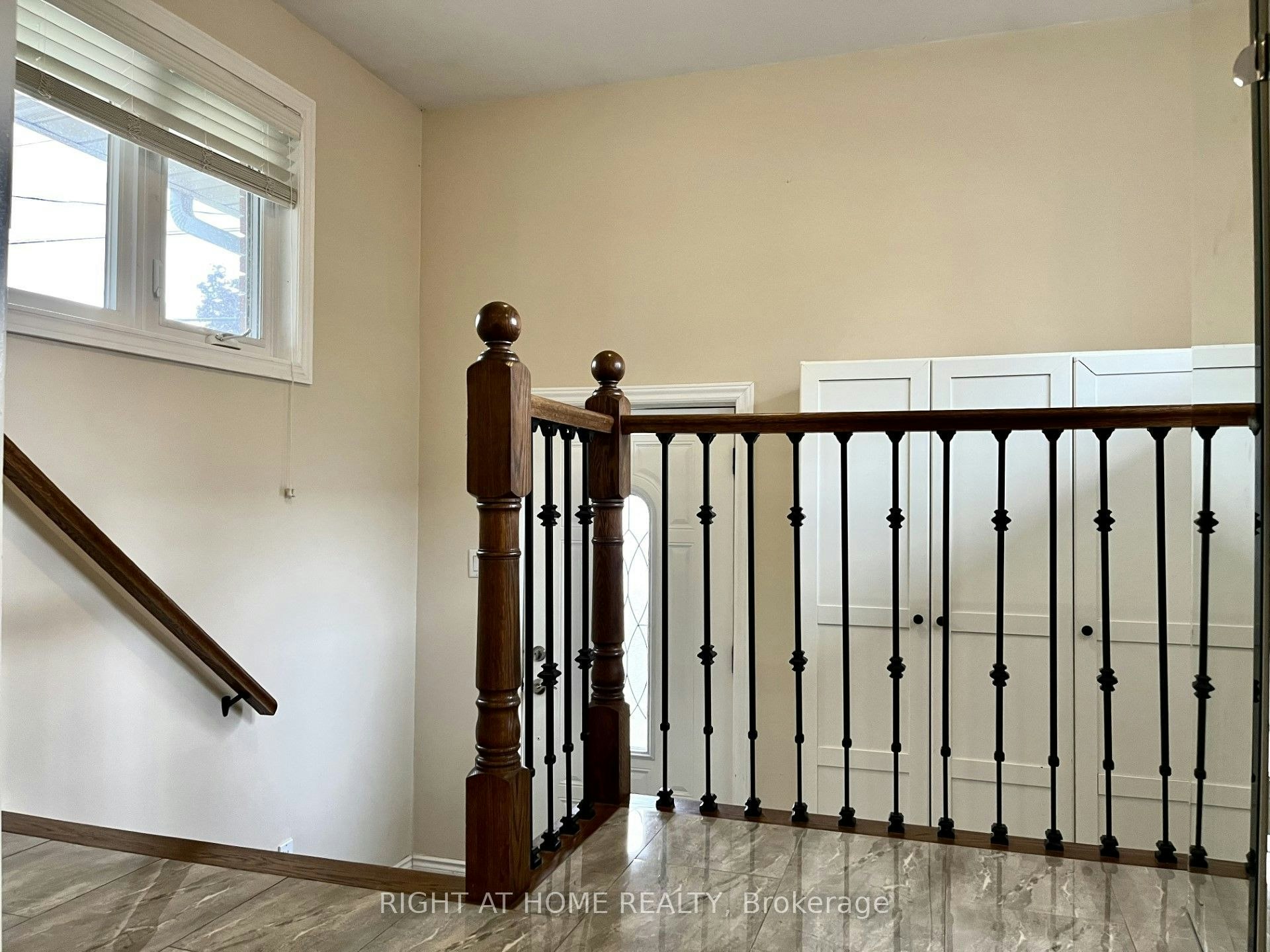 840 Atwater Avenue, Mississauga, ON, L5E 1L9 - 17