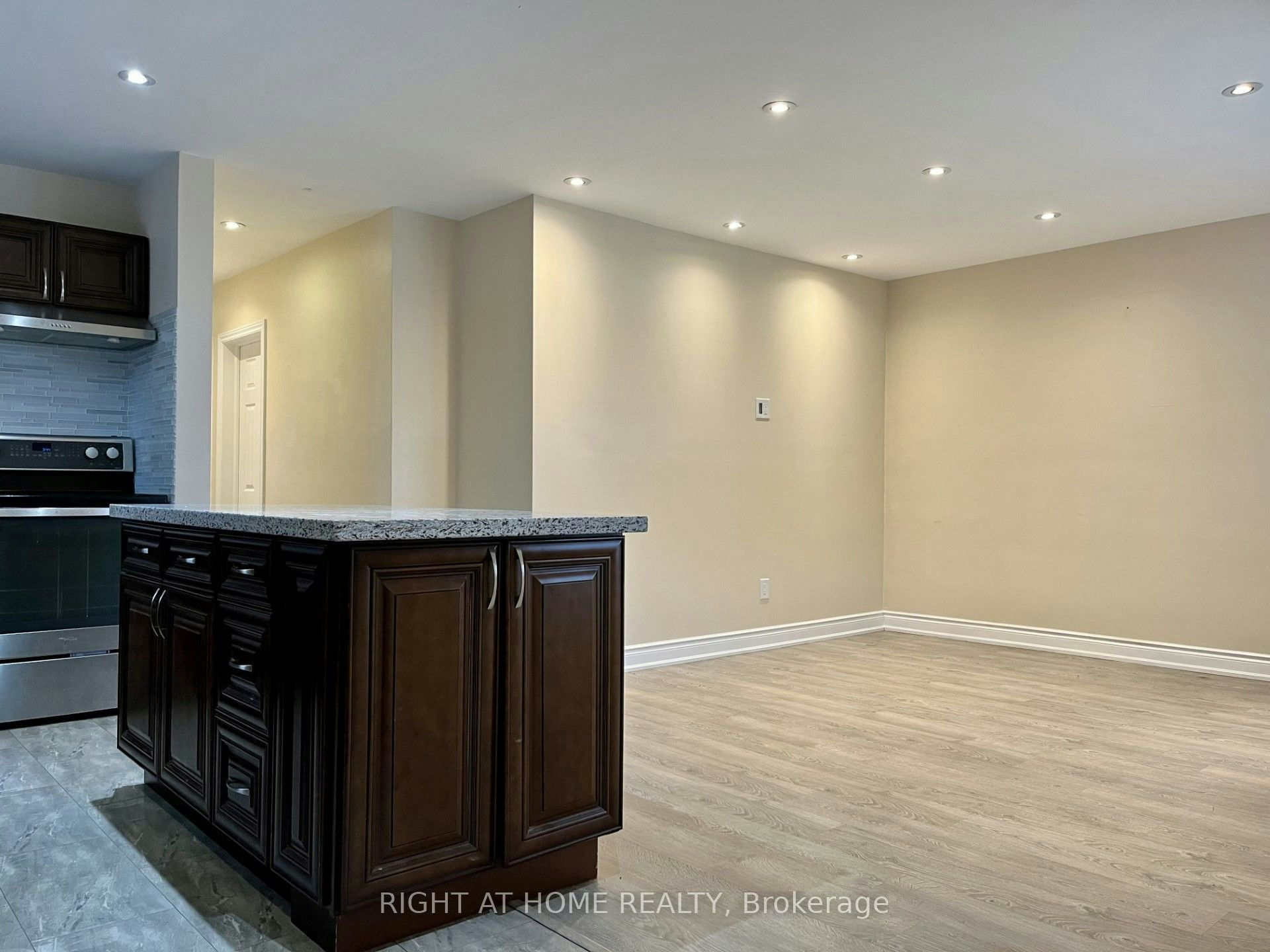 840 Atwater Avenue, Mississauga, ON, L5E 1L9 - 8