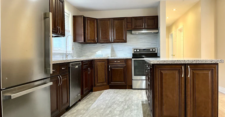 840 Atwater Avenue, Mississauga, ON, L5E 1L9 - 5