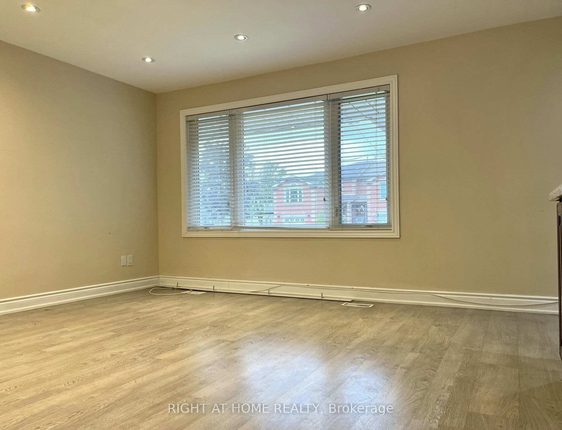 840 Atwater Avenue, Mississauga, ON, L5E 1L9 - 10