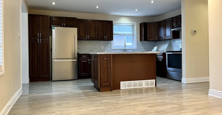 840 Atwater Avenue, Mississauga, ON, L5E 1L9 - 6